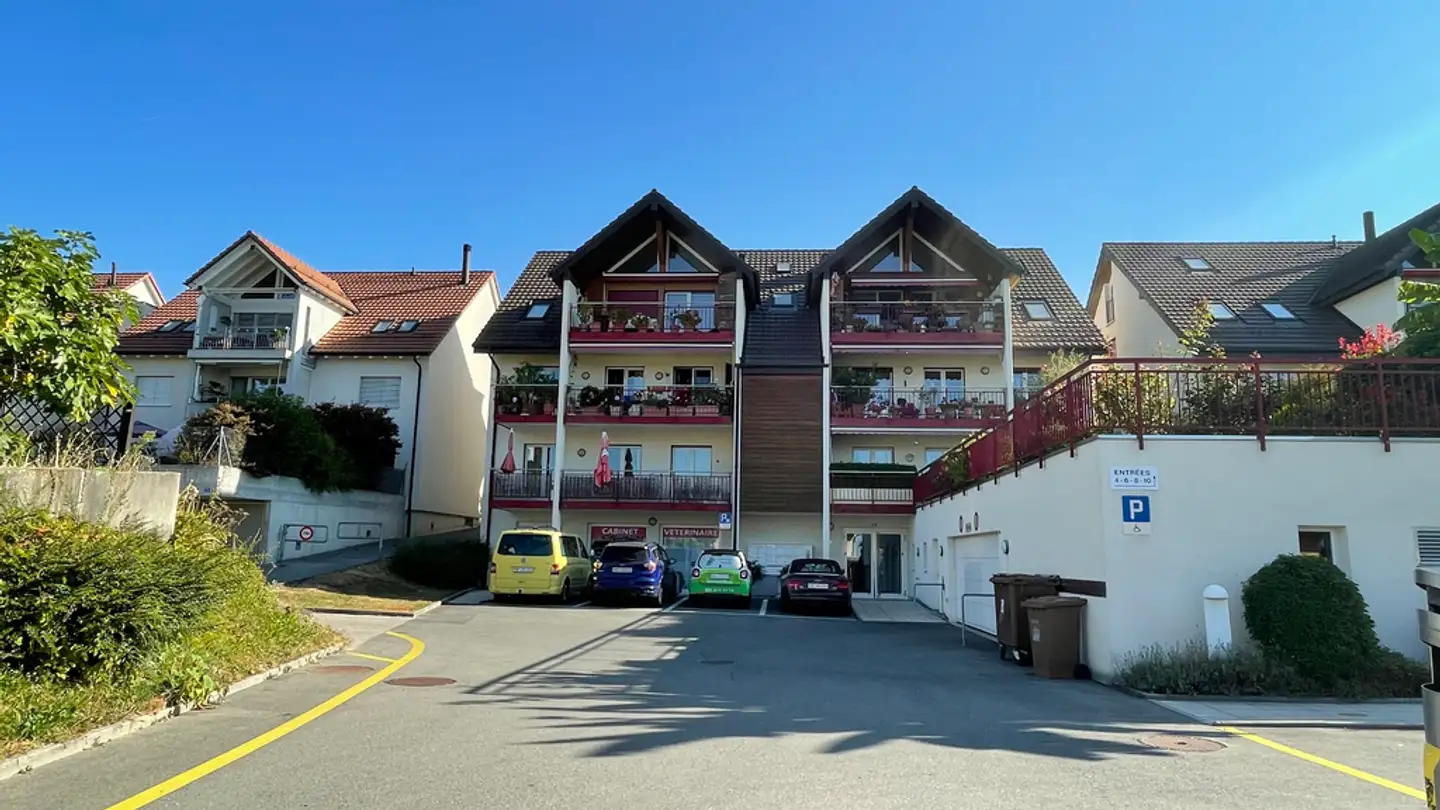 Place de parking extérieure à louer - Chemin De Brolliet 2, 1023 Crissier