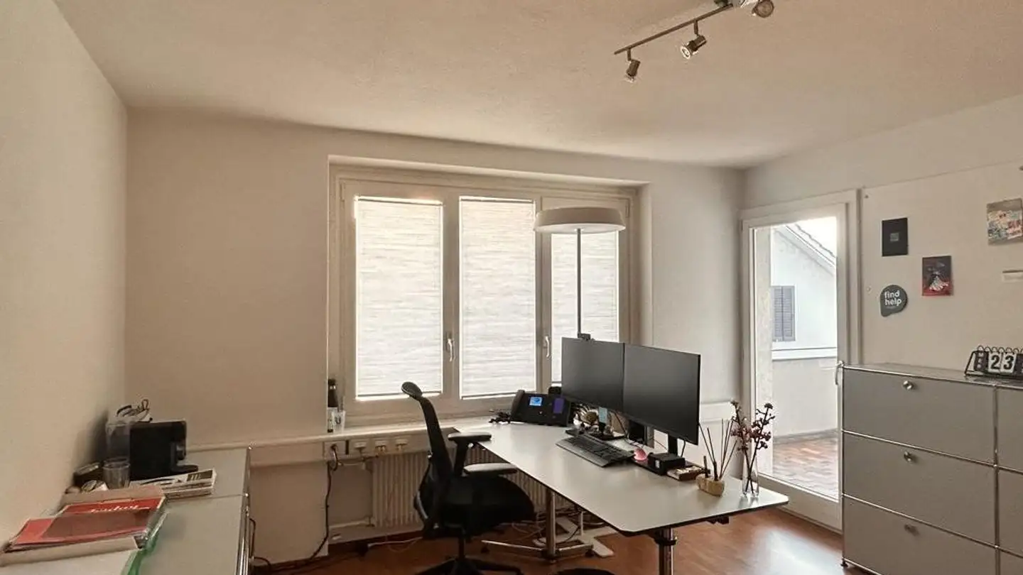 Office space for rent - St. Gallerstrasse 41, 8645 Jona