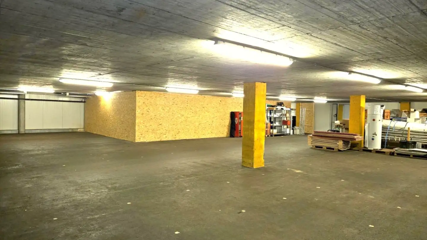 Espace de stockage à louer - Landshutstrasse 1, 3427 Utzenstorf