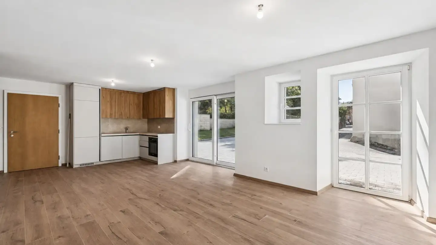 Apartment for sale - 1817 Brent - Photo 3