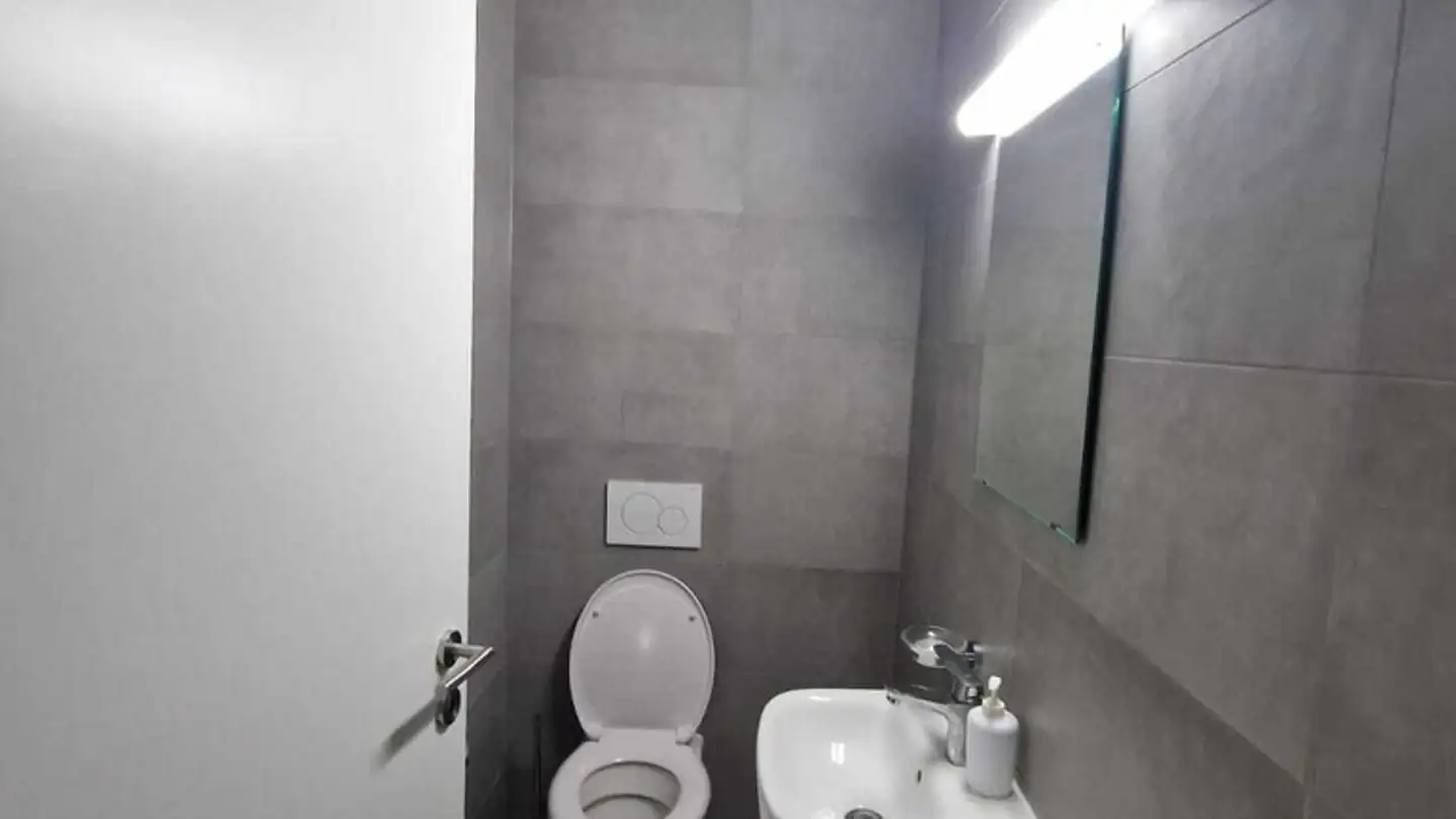 Appartamento in affitto - Place Du Tunnel 13, 1005 Lausanne - Photo 2