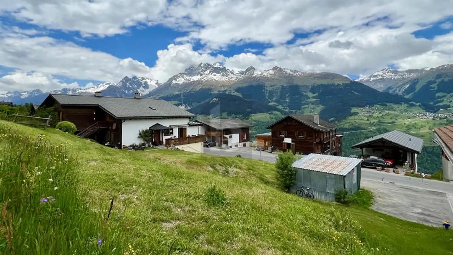Constructible plot for sale - 7134 Obersaxen