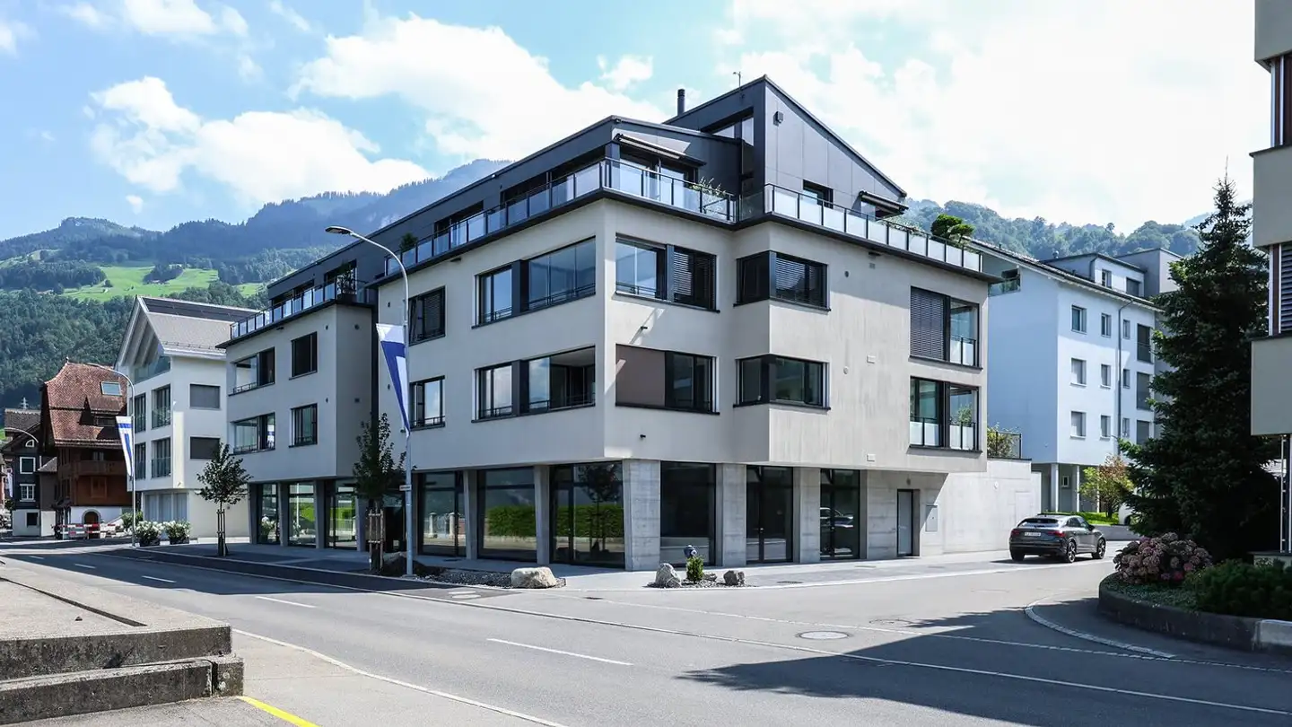 Gewerbe mieten - Dorfstrasse 31, 6375 Beckenried
