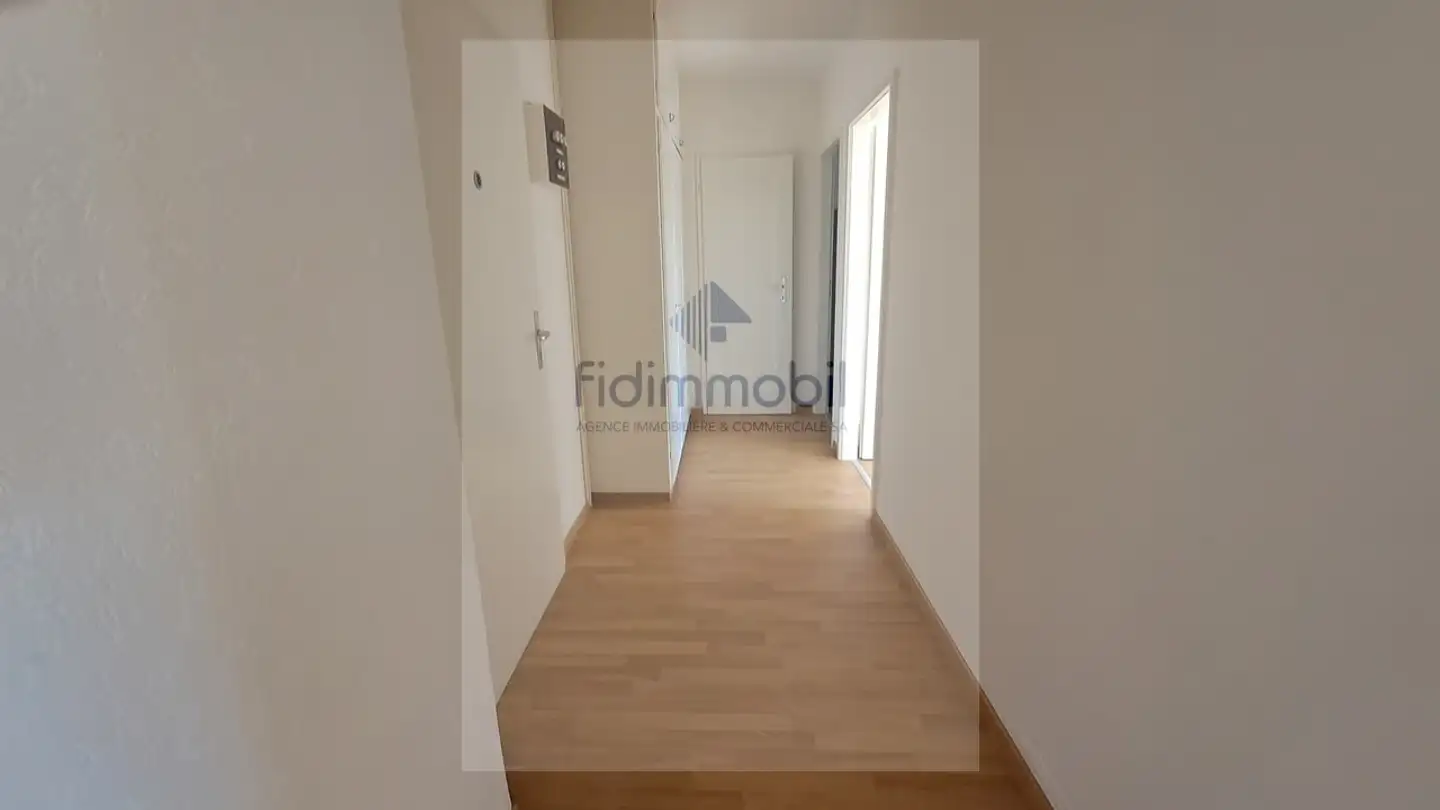 Appartamento in affitto - Rue De La Combe-Grieurin 37b, 2300 La Chaux-de-Fonds - Foto 2