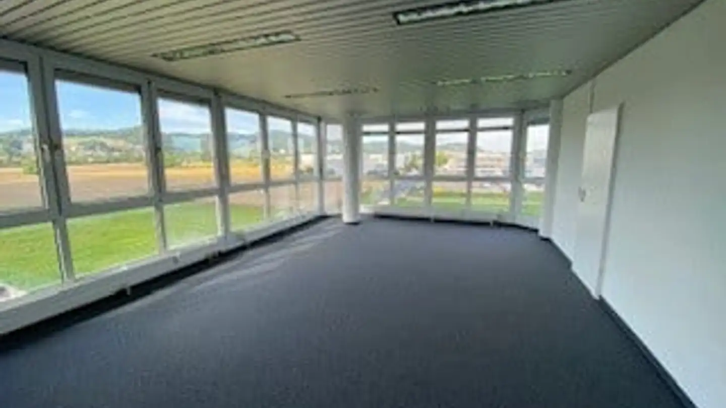 Spazio ufficio in affitto - Netzibodenstrasse 33, 4133 Pratteln