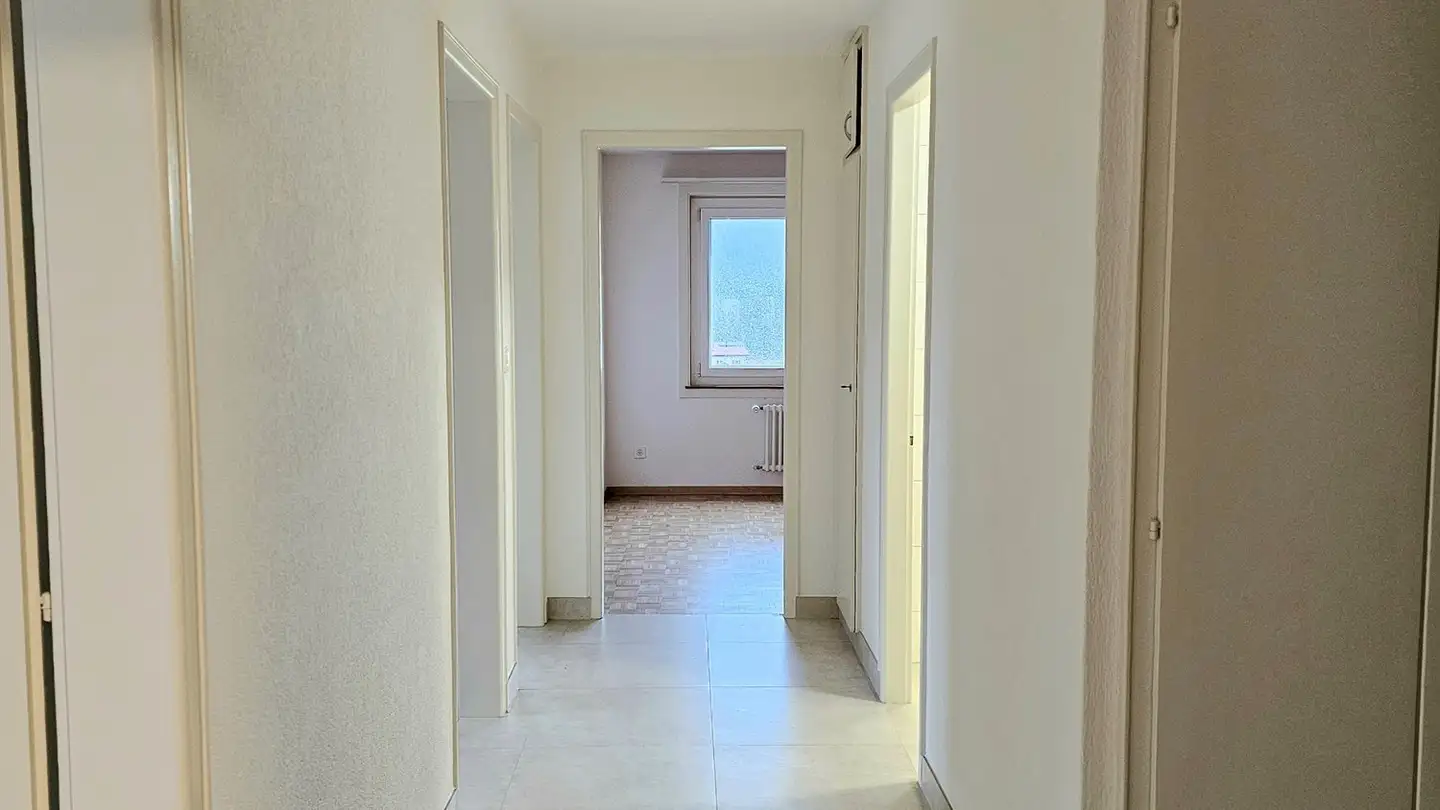 Apartment for rent - La Forêt 1, 2117 La Côte-aux-Fées - Photo 4