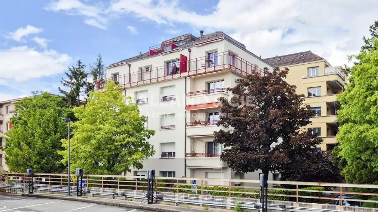 Place de parking extérieure à louer - Chemin du Treyblanc 7, 1006 Lausanne