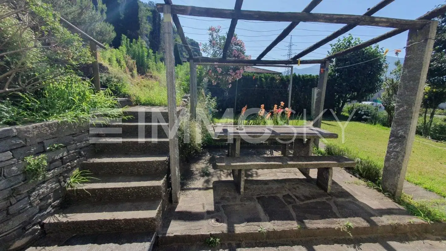 Edificio residenziale in vendita - 6595 Riazzino