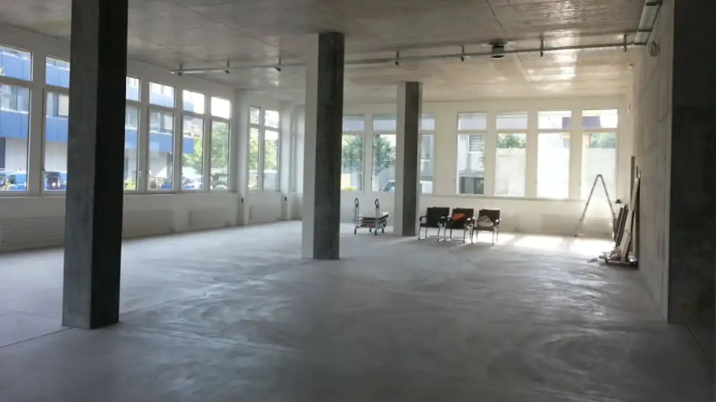 Commercial à louer - Bachweid 20, 6340 Baar