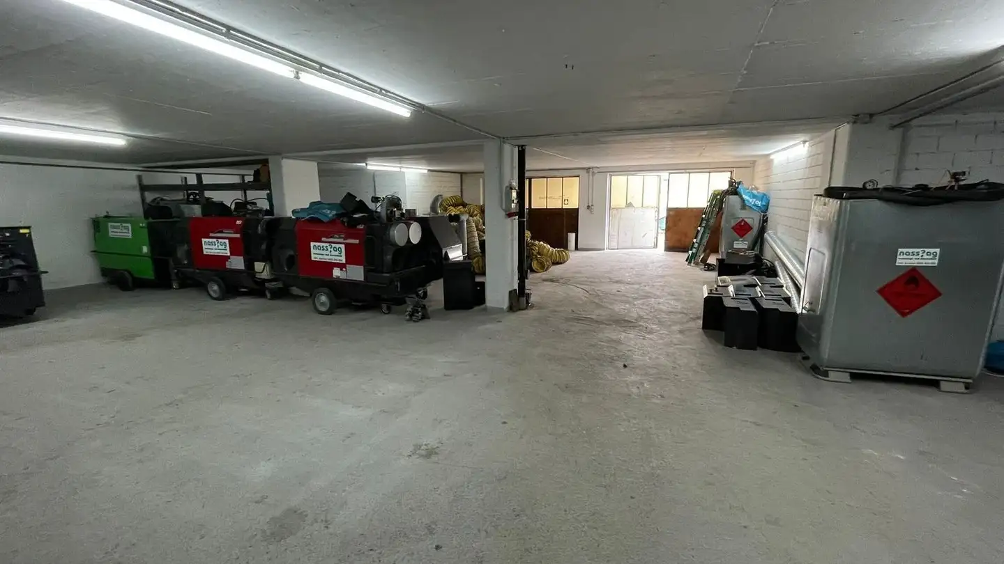 Proprietà industriale in affitto - Wehntalerstrasse 24, 8181 Höri