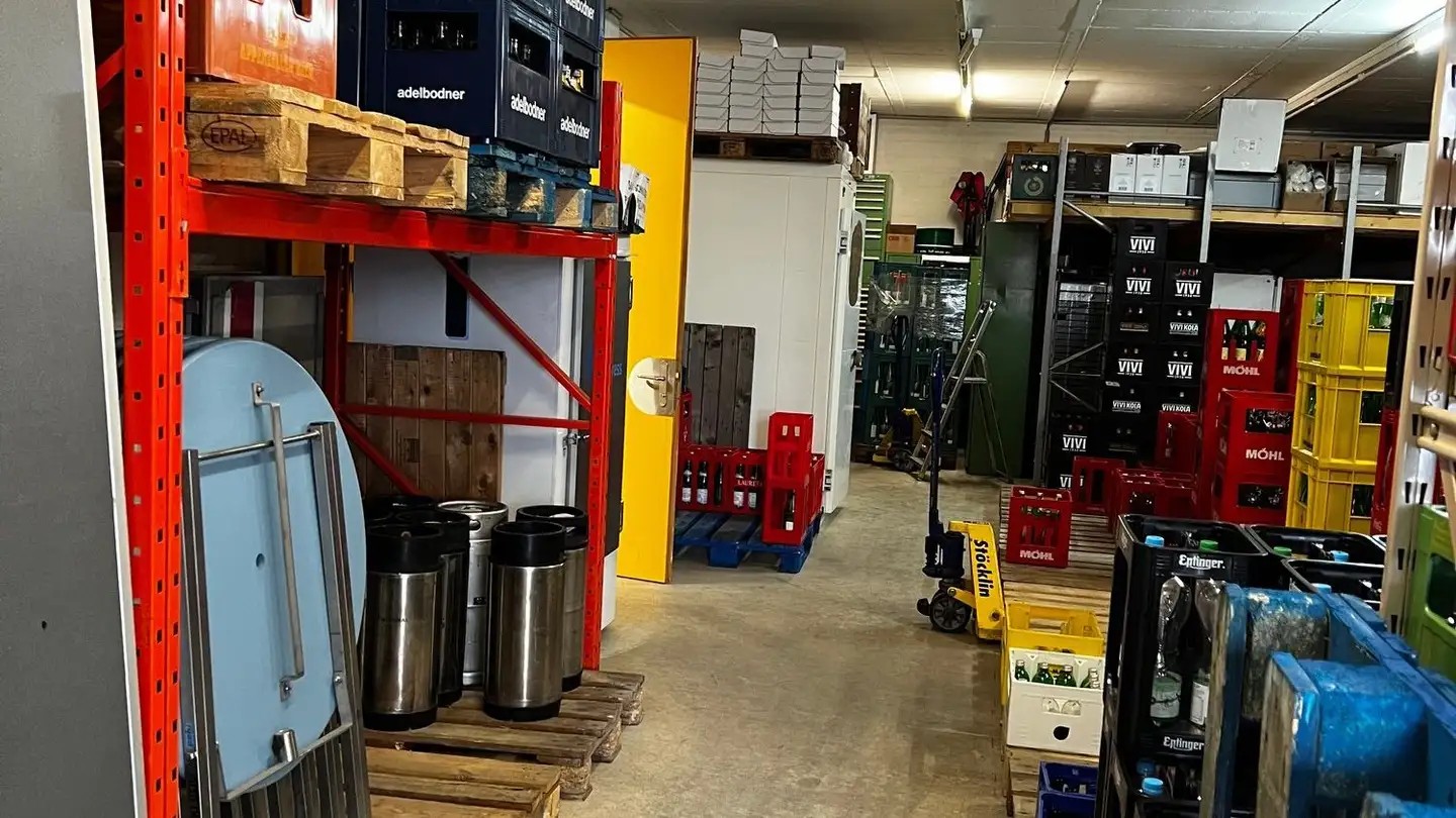 Industrieimmobilie mieten - Mettlenbachstrasse 29, 8617 Mönchaltorf - Foto 2