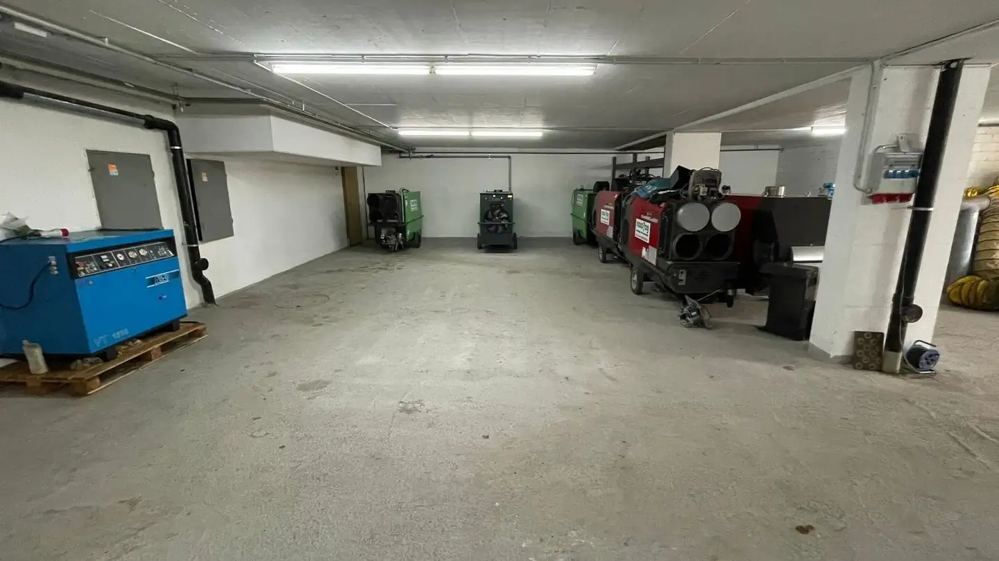 Proprietà industriale in affitto - Wehntalerstrasse 24, 8181 Höri - Photo 3