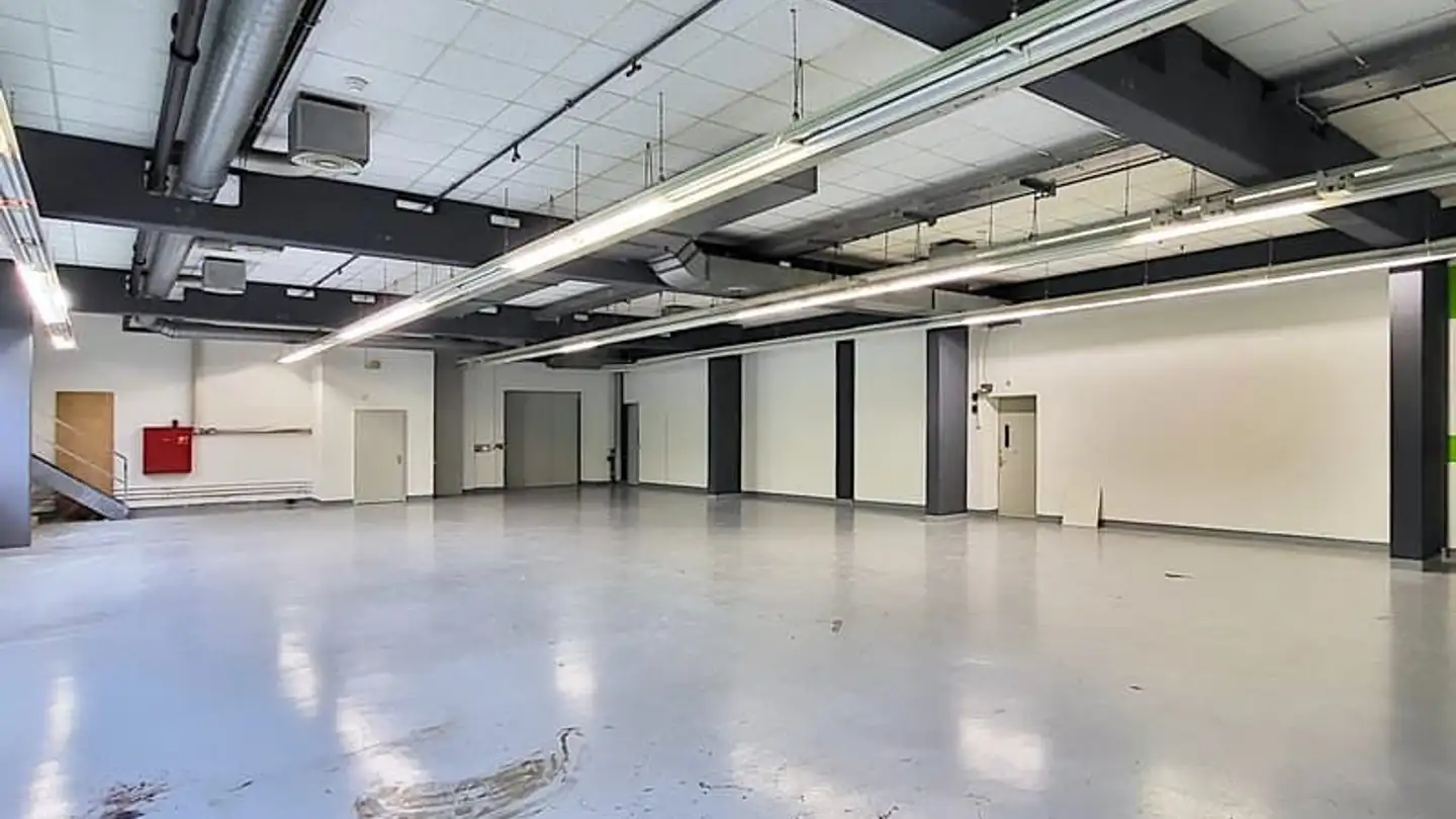 Gewerbe mieten - Eichtalstrasse 57, 8634 Hombrechtikon - Foto 3