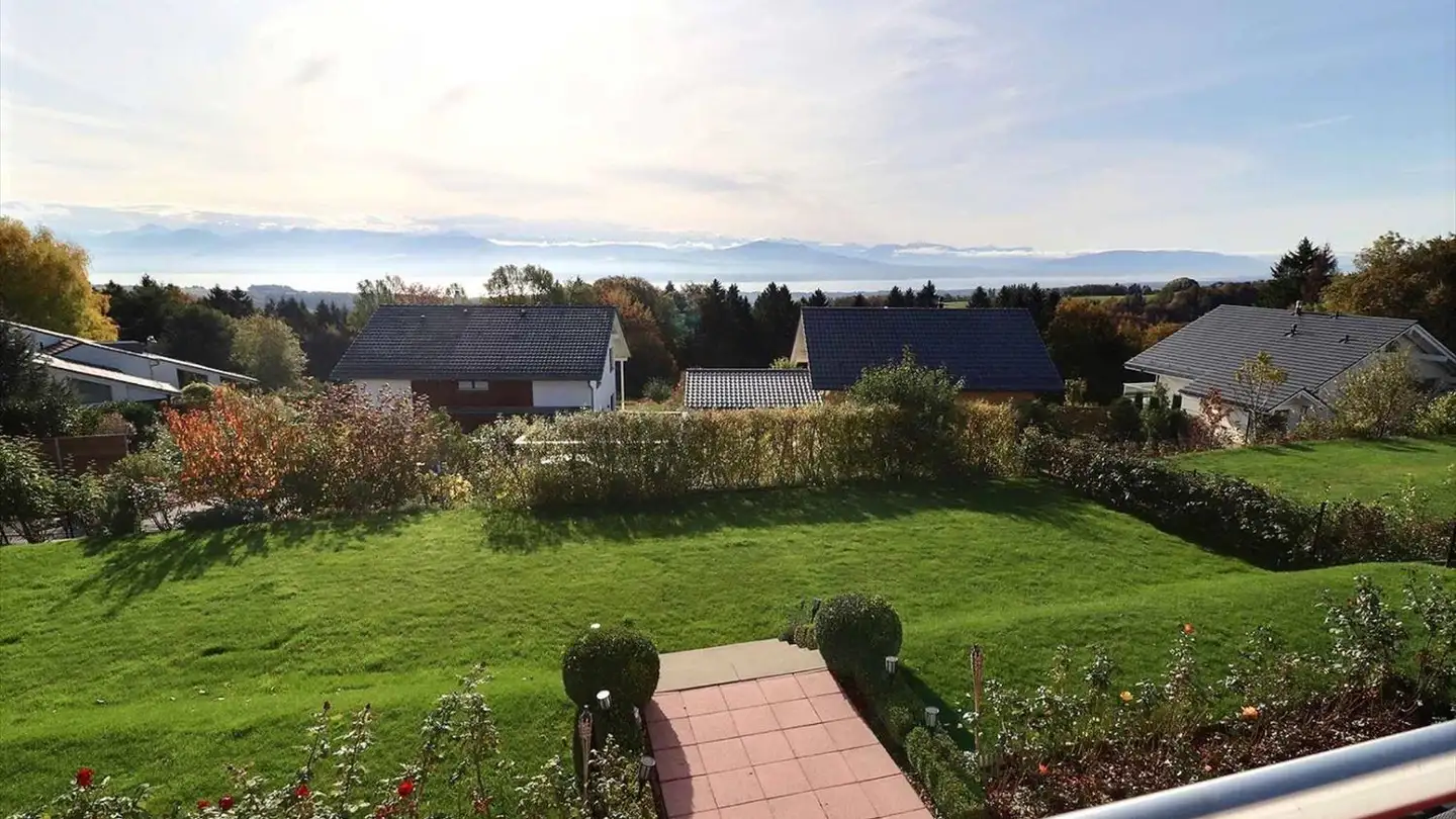 Villa for sale - 1269 Bassins