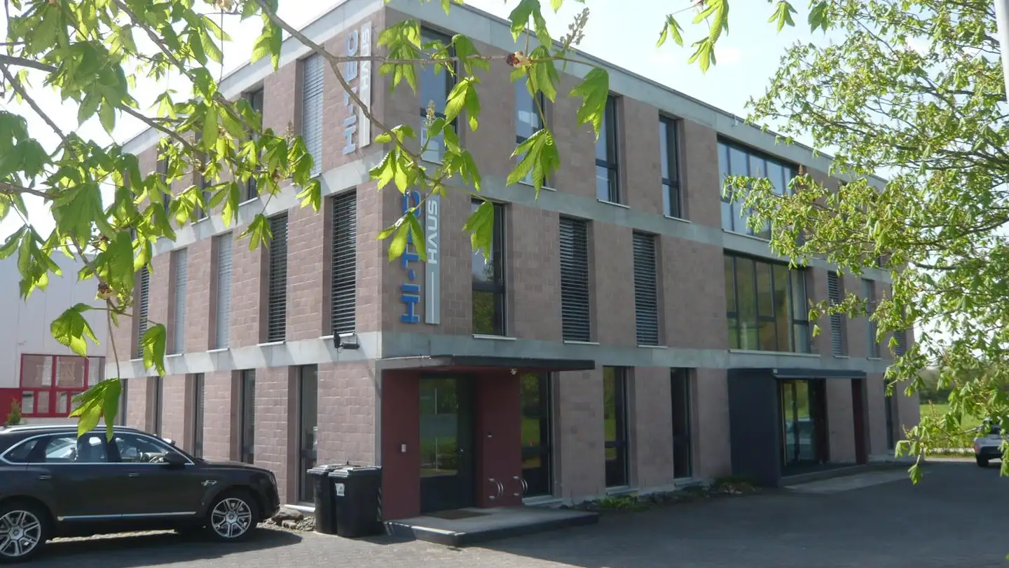 Commercial for rent - Wanistrasse 7, 8422 Pfungen