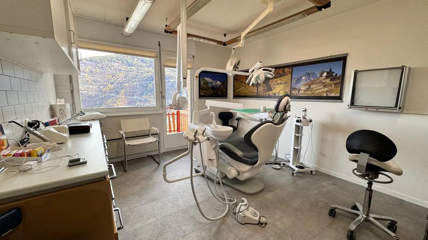 Terreno edificabile commerciale in vendita - 1981 Vex - Photo 4