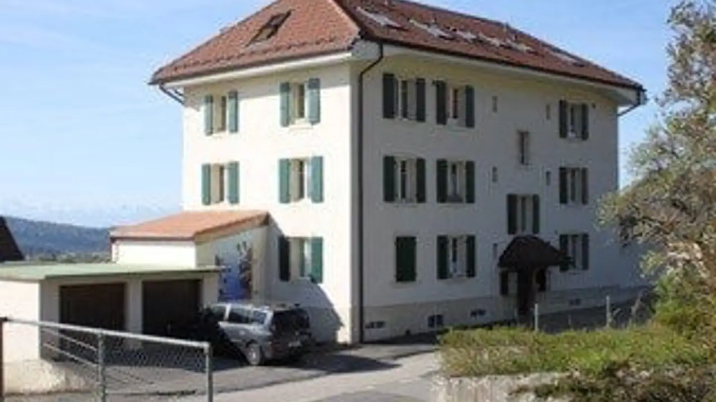 Appartement à louer - Rue Guillemette de Vergy 7, 2053 Cernier