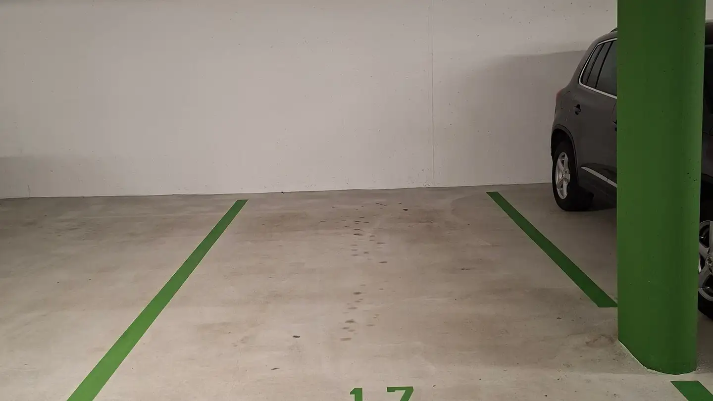 Place de parking souterraine à louer - Gartenstrasse 11, 8583 Sulgen