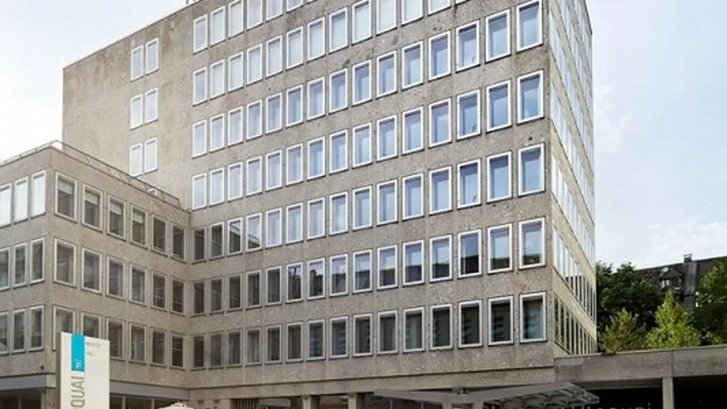 Place de parking souterraine à louer - Utoquai 49, 8008 Zürich