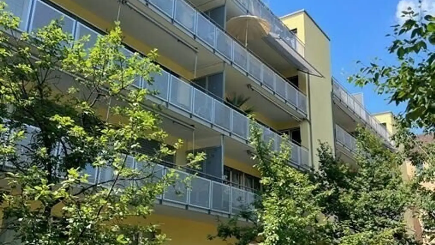Tiefgaragenstellplatz mieten - Schaffhauserstrasse 366, 8050 Zürich