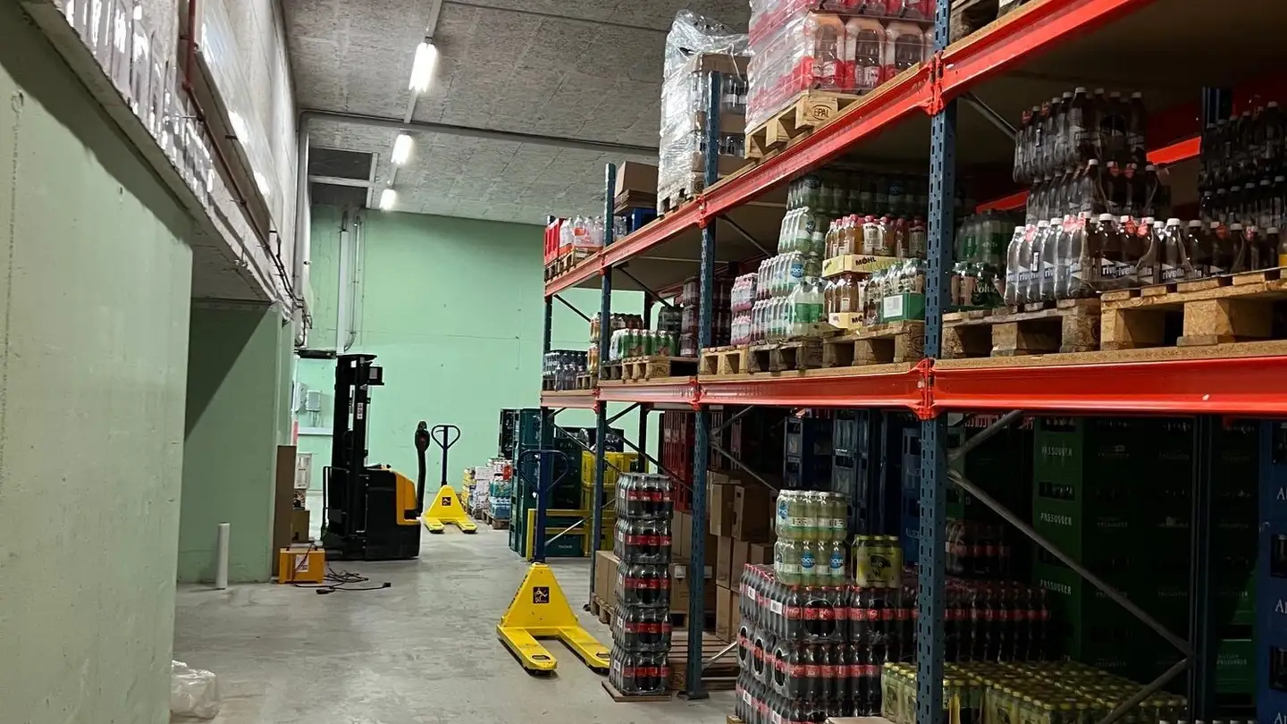 Industrial property for rent - Mettlenbachstrasse 29, 8617 Mönchaltorf - Photo 4