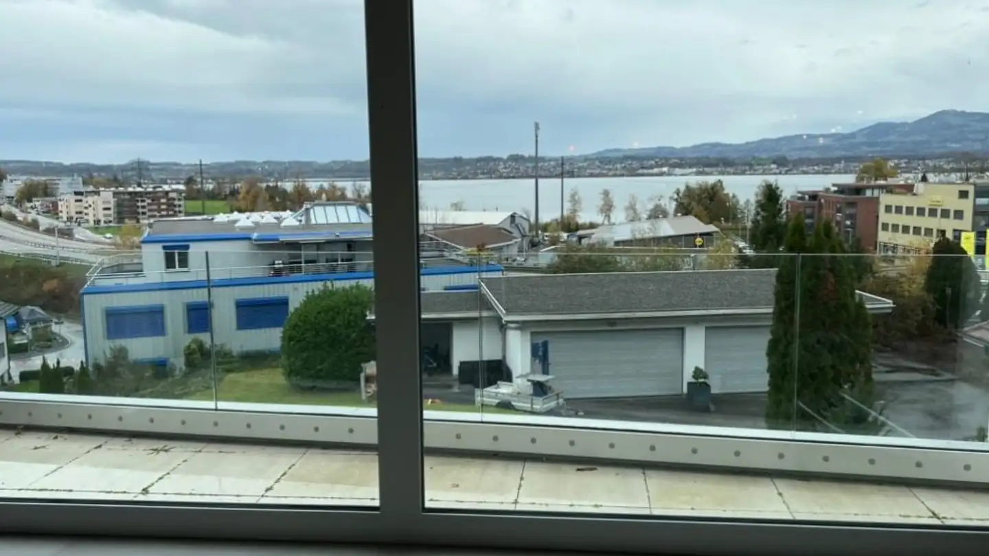 Spazio ufficio in affitto - Rainweg 5, 8852 Altendorf - Photo 2