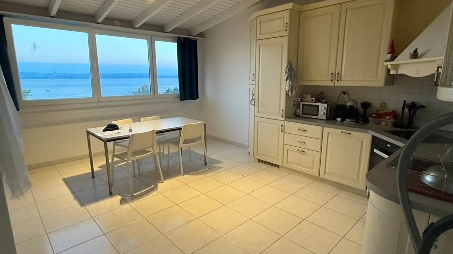 Appartement à louer - Rue De Champréveyres 8, 2000 Neuchâtel