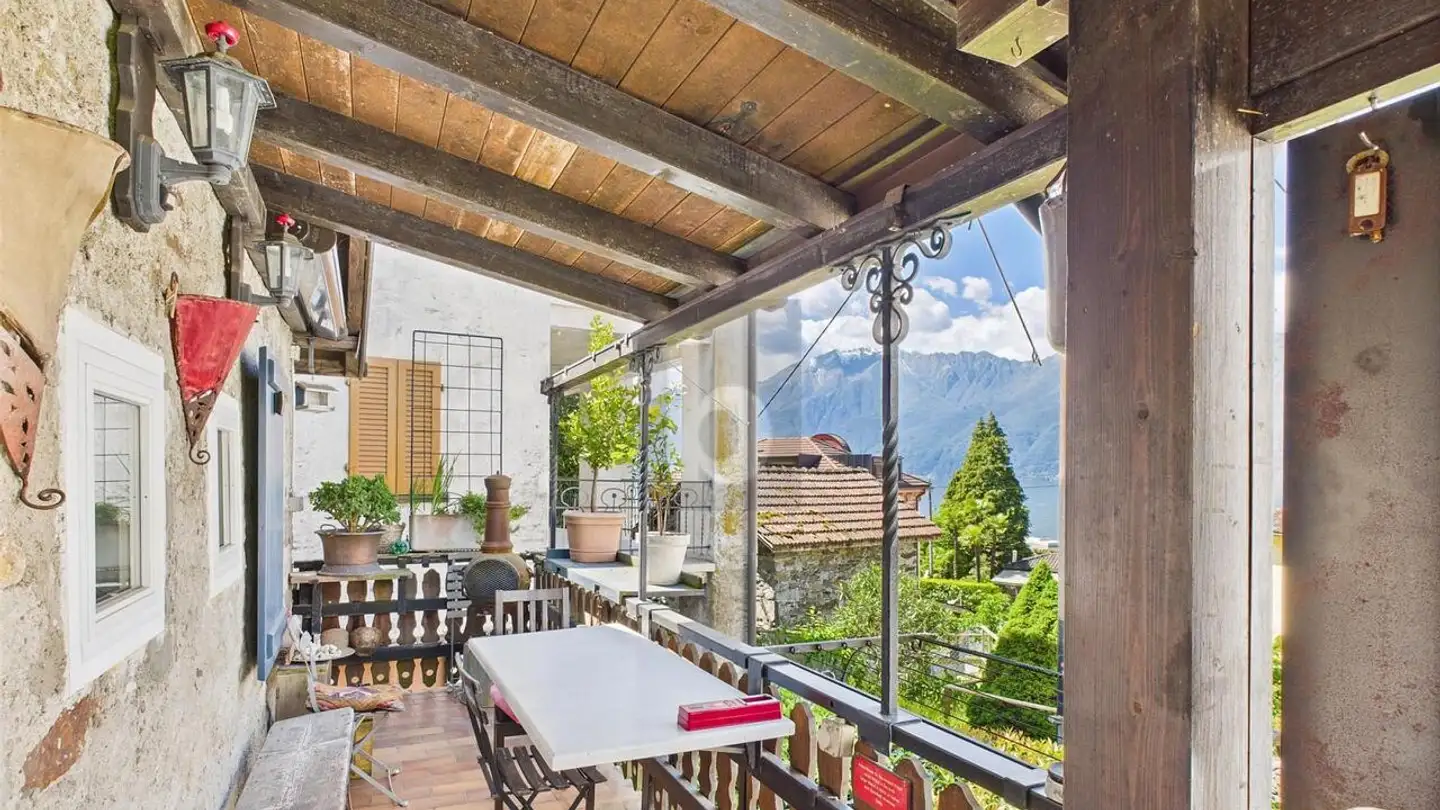 Chalet for sale - 6575 S. Nazzaro - Photo 3