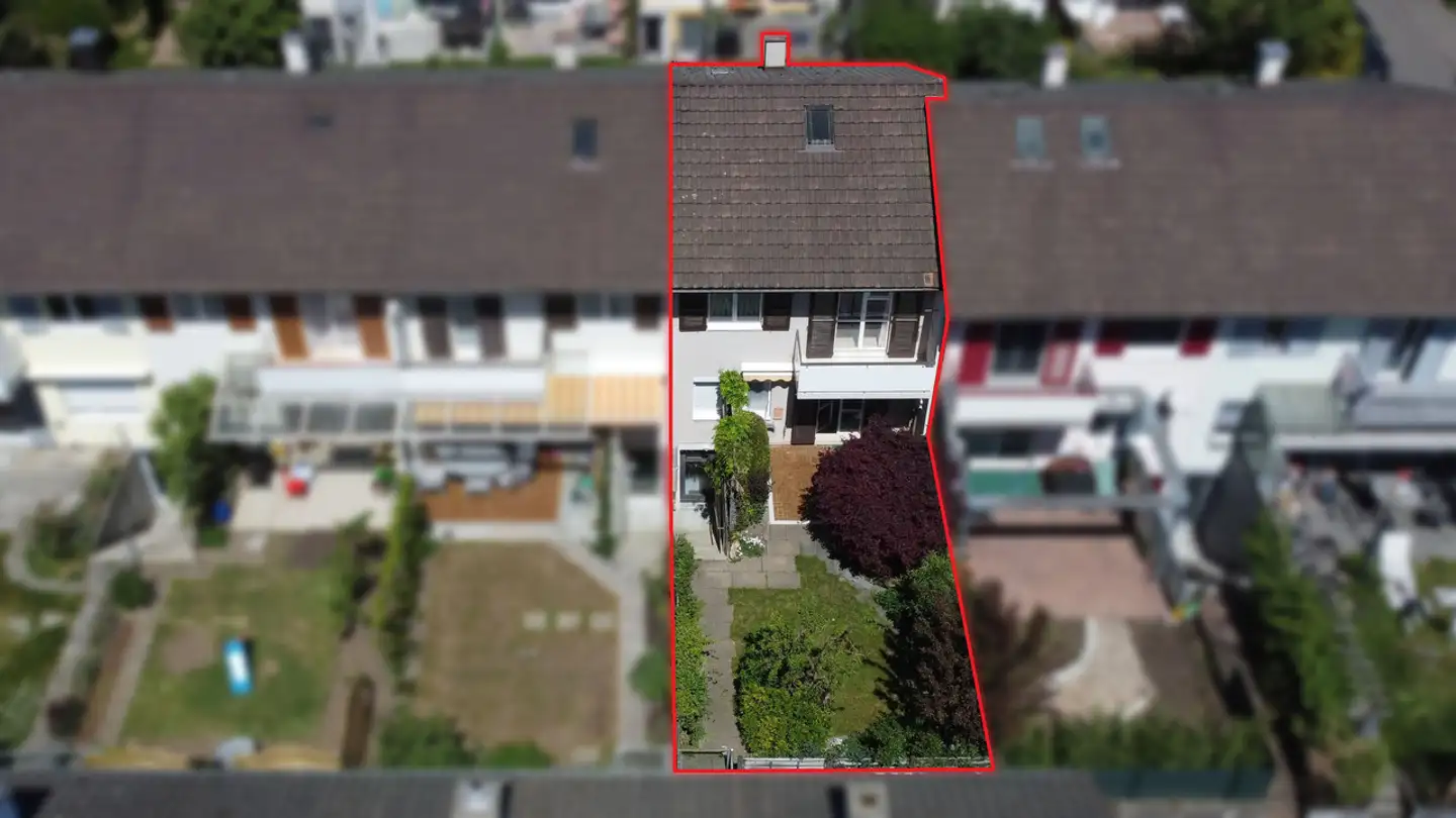 Row house for sale - Eggfluhstrasse 32, 4153 Reinach BL - Photo 2