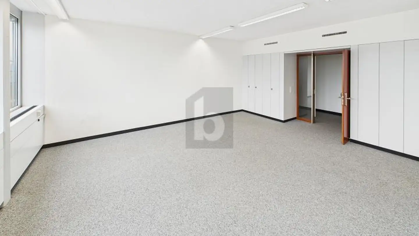 Bureau à louer - 4900 Langenthal - Photo 2