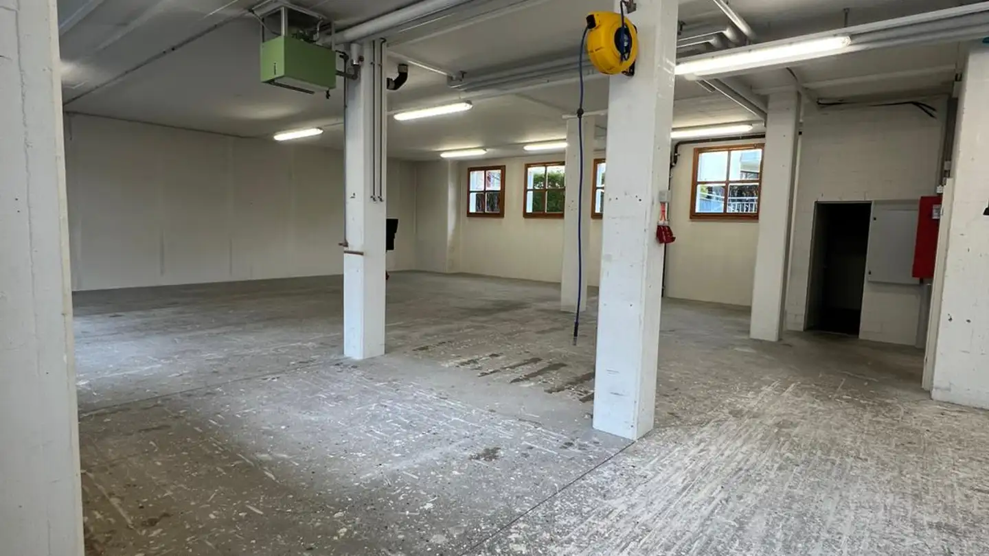Industrial property for rent - Spielhof 1, 6317 Oberwil b. Zug - Photo 3