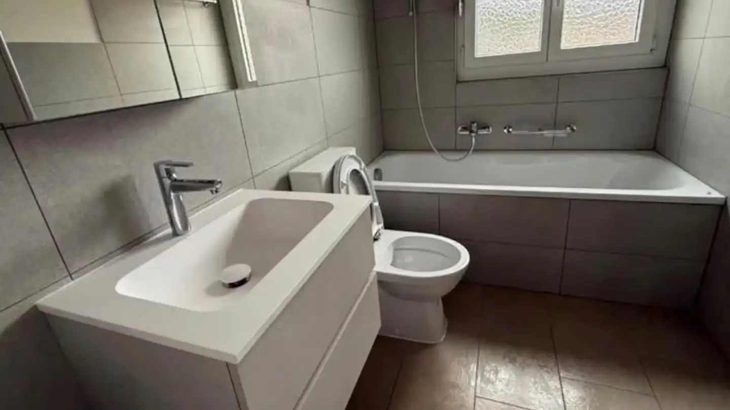Wohnung mieten - Chemenay, 2735 Bévilard - Foto 3