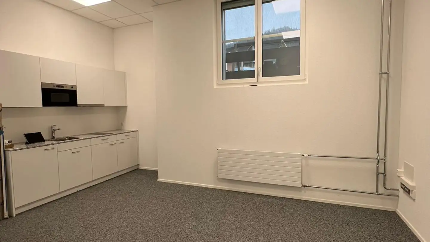 Industrial property for rent - Spielhof 1, 6317 Oberwil b. Zug - Photo 4