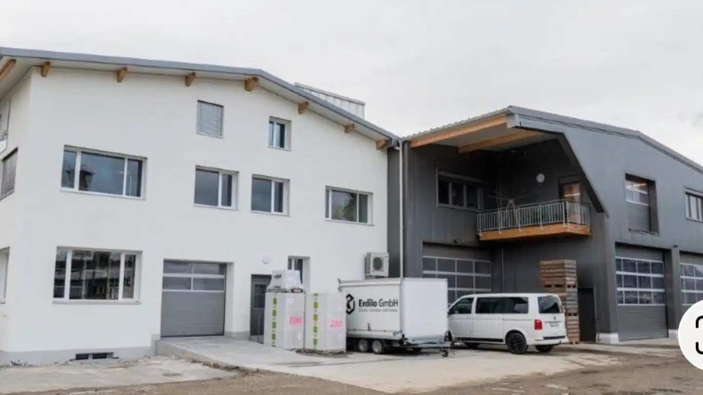 Commercial à louer - Frauenfelderstrasse 11, 8252 Schlatt TG