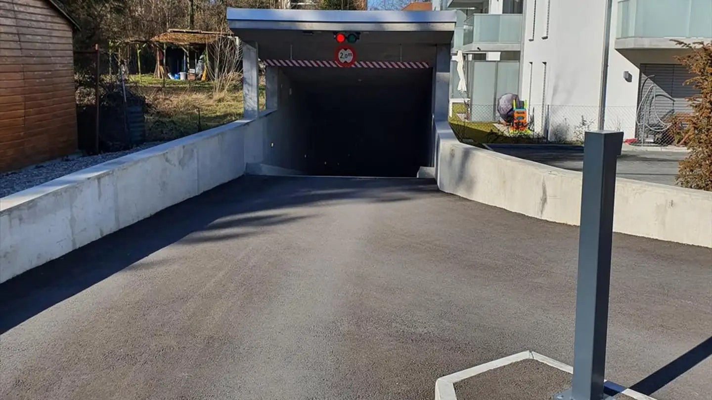 Parcheggio interno per moto in affitto - Chemin D' Archamps 20, 1257 La Croix-de-Rozon