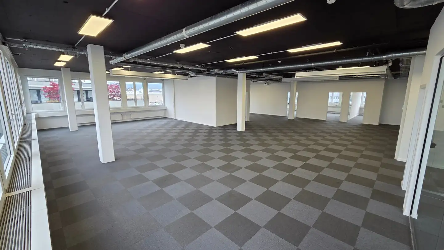 Spazio ufficio in affitto - Hinterbergstrasse 34a, 6312 Steinhausen - Photo 2