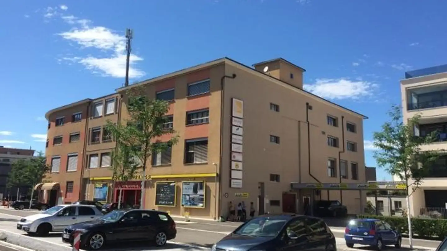 Spazio ufficio in affitto - Bahnhofplatz 10, 8853 Lachen SZ