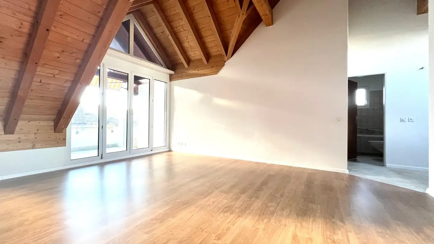 Attique à louer - Hönggerstrasse 94, 8105 Regensdorf - Photo 2