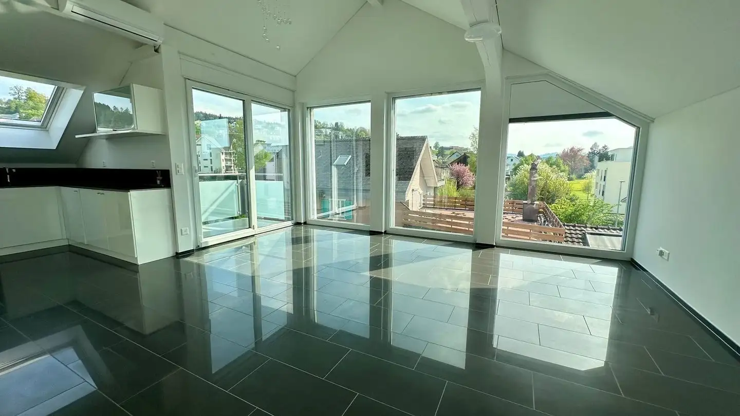 Dachgeschosswohnung mieten - Standbachstrasse 4, 8370 Sirnach