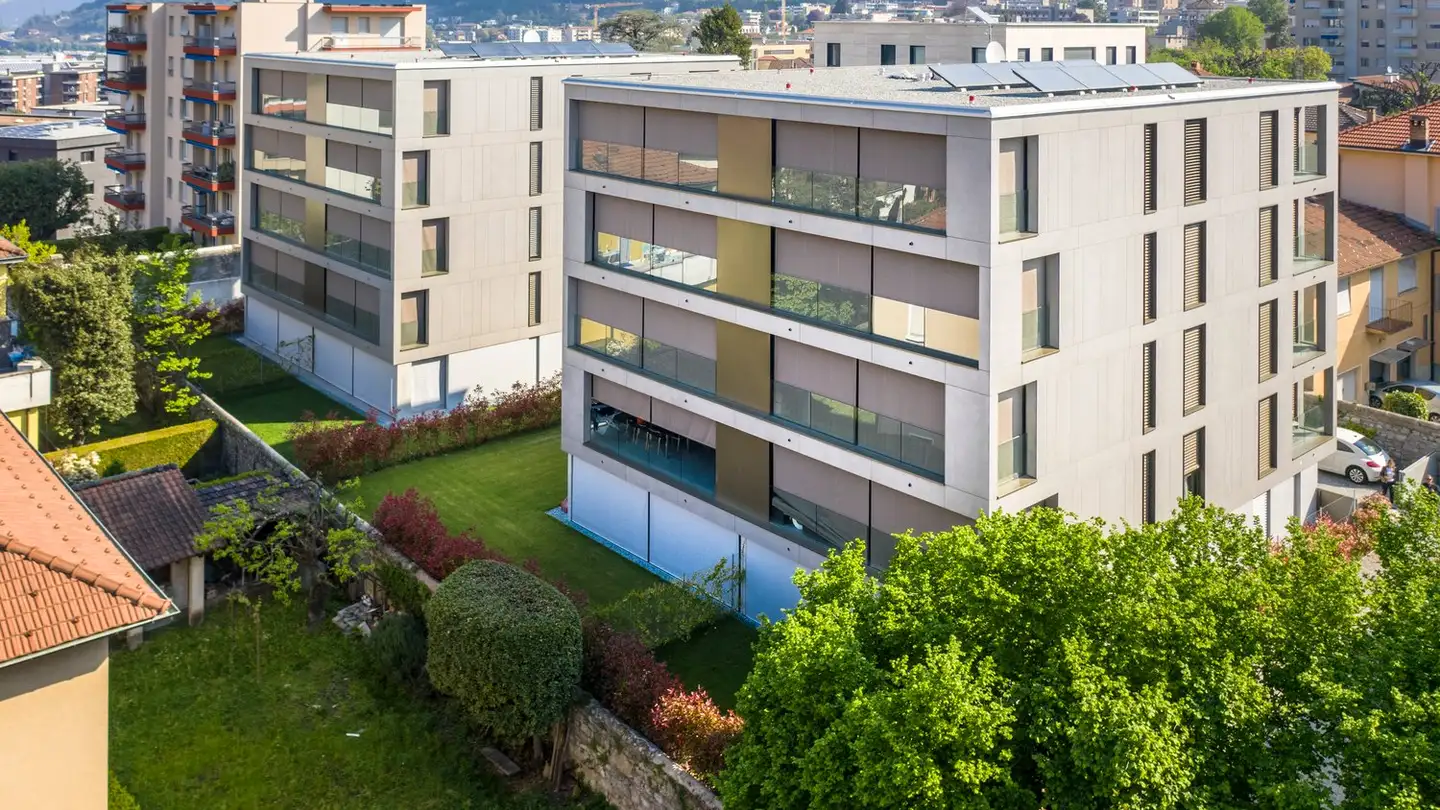 Covered parking space for rent - Via Pollini 13c, 6850 Mendrisio