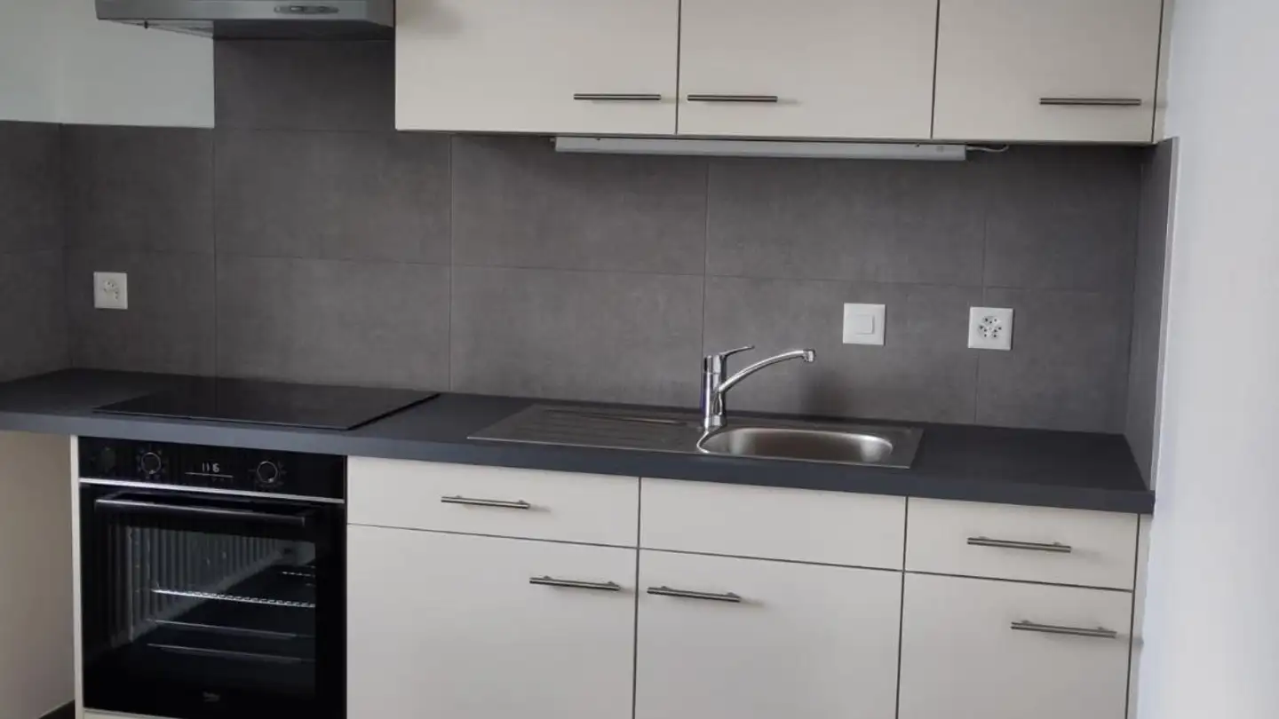 Appartement à louer - Rue De La Gare 8, 1166 Perroy - Photo 2
