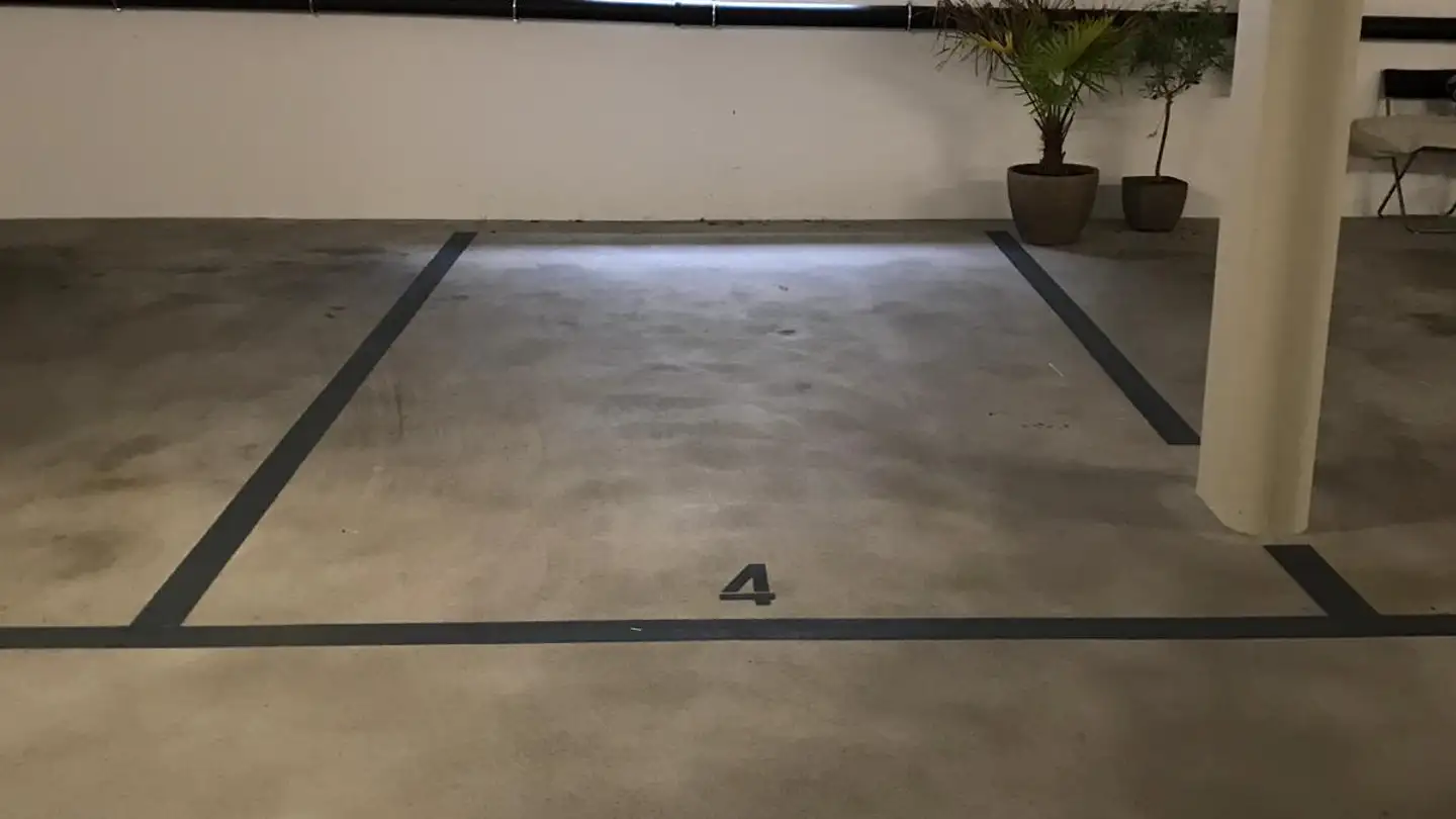 Place de parking souterraine à louer - Mövenweg 5, 8597 Landschlacht