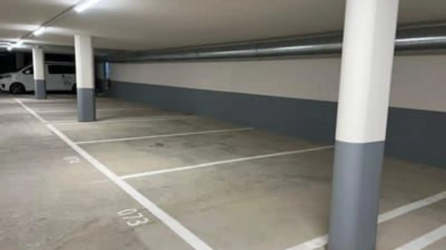 Place de parking souterraine à louer - Waldstrasse 15, 3052 Zollikofen - Photo 2