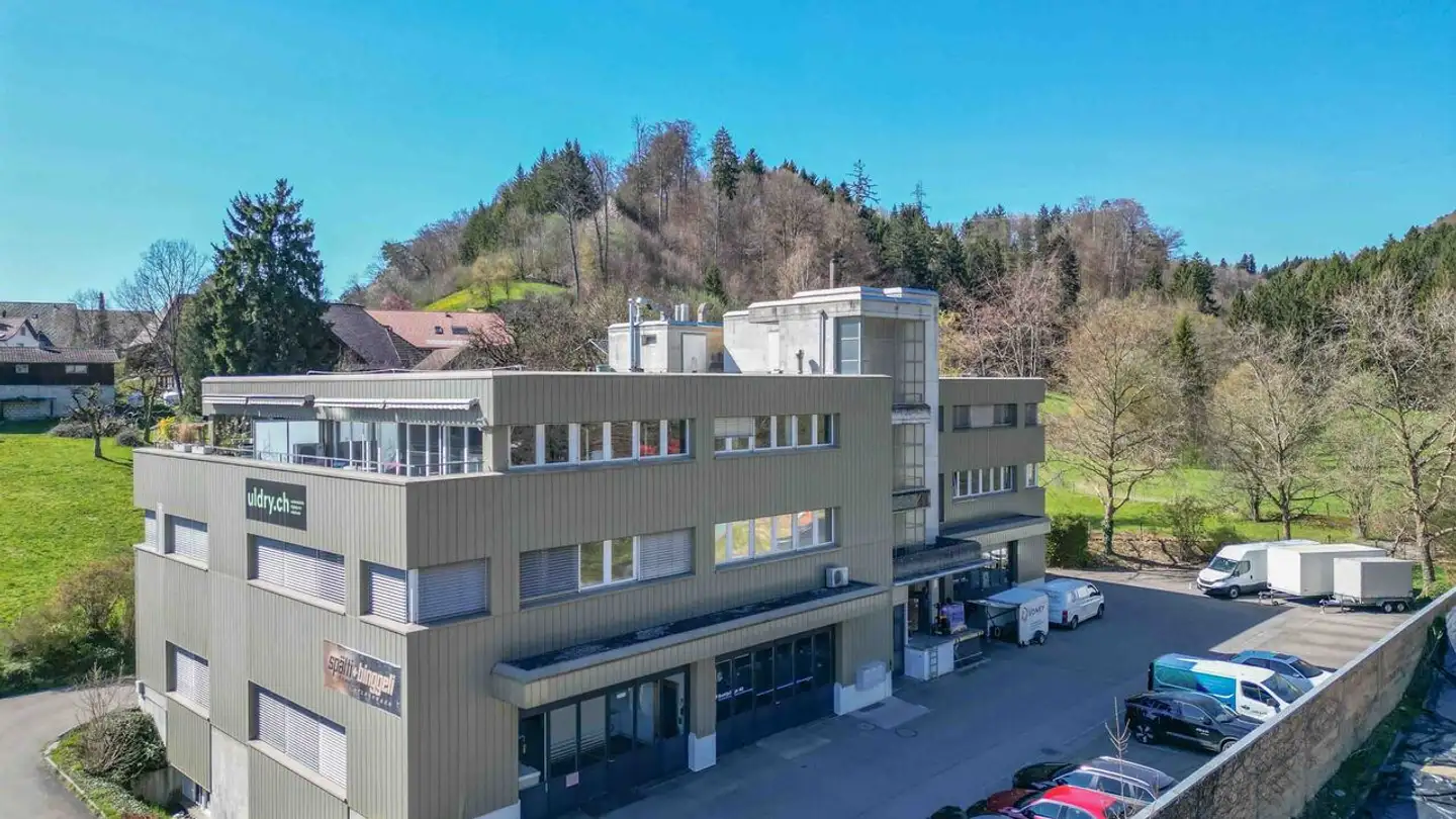 Mixed-use building for sale - Dorfstrasse, 3032 Hinterkappelen