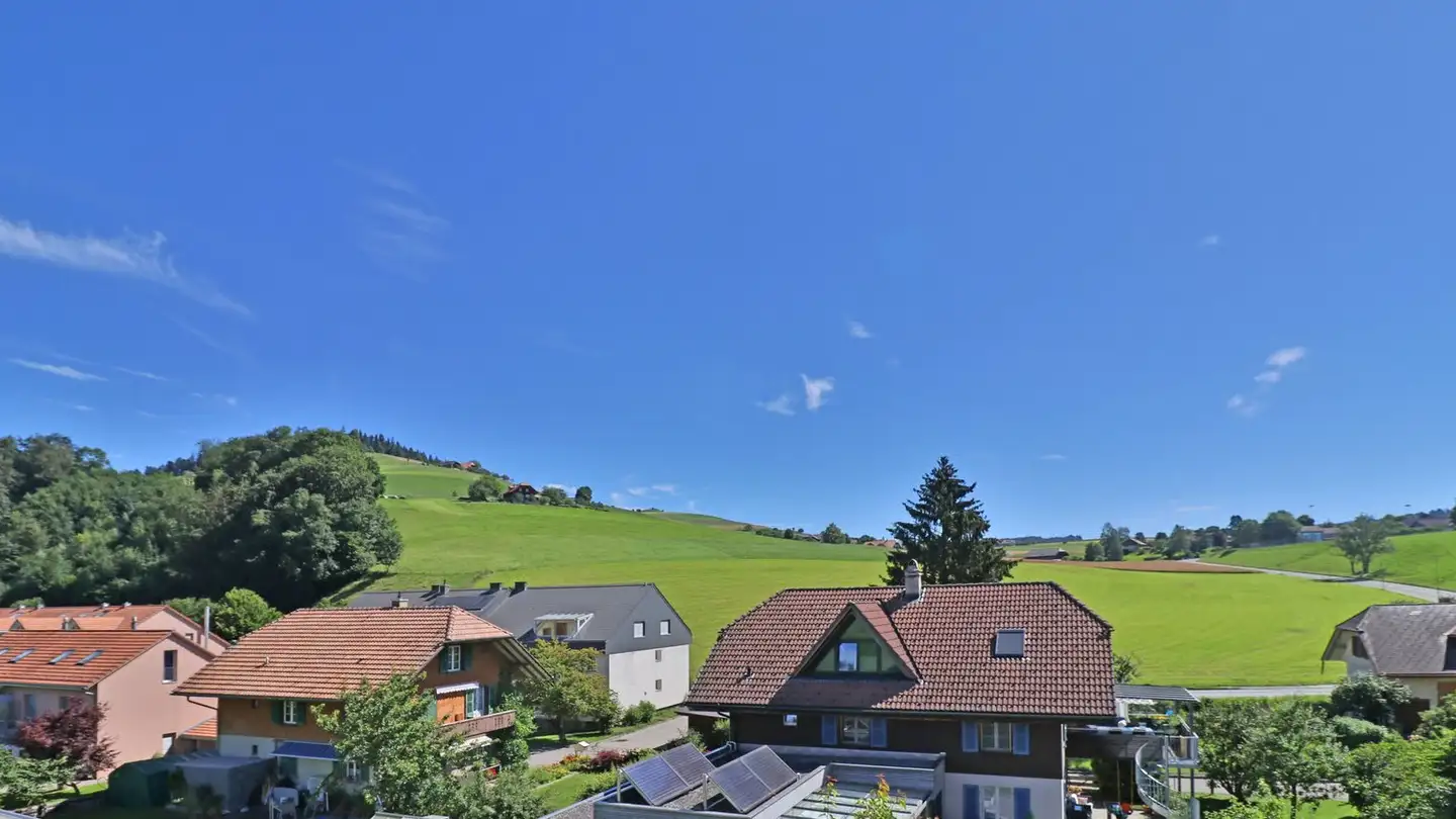 Attique à louer - Oberfeldstrasse 24, 3507 Biglen - Photo 2