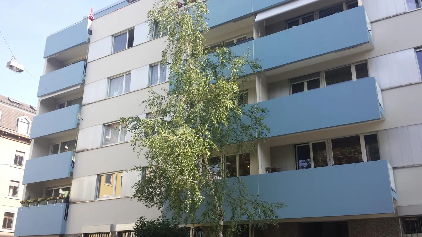 Garage à louer - Liesbergerstrasse 1, 4053 Basel