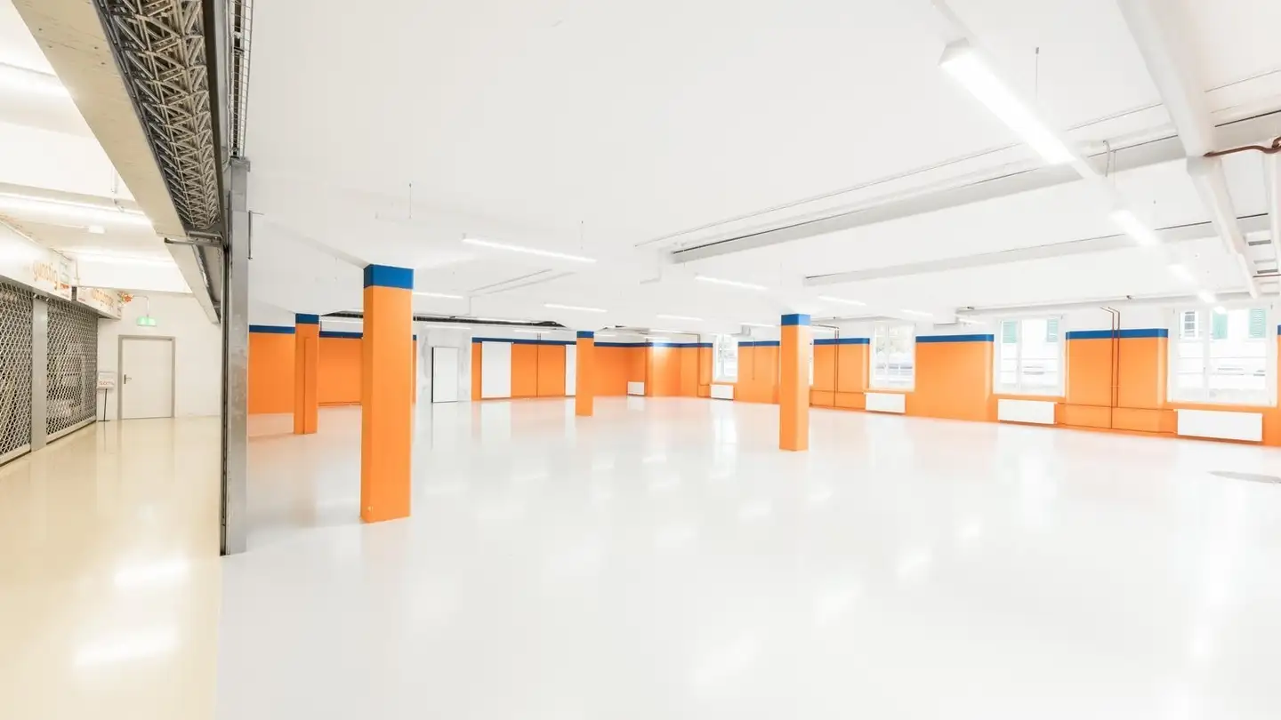 Gewerbe mieten - Zürichstrasse 17, 8607 Aathal-Seegräben - Foto 3