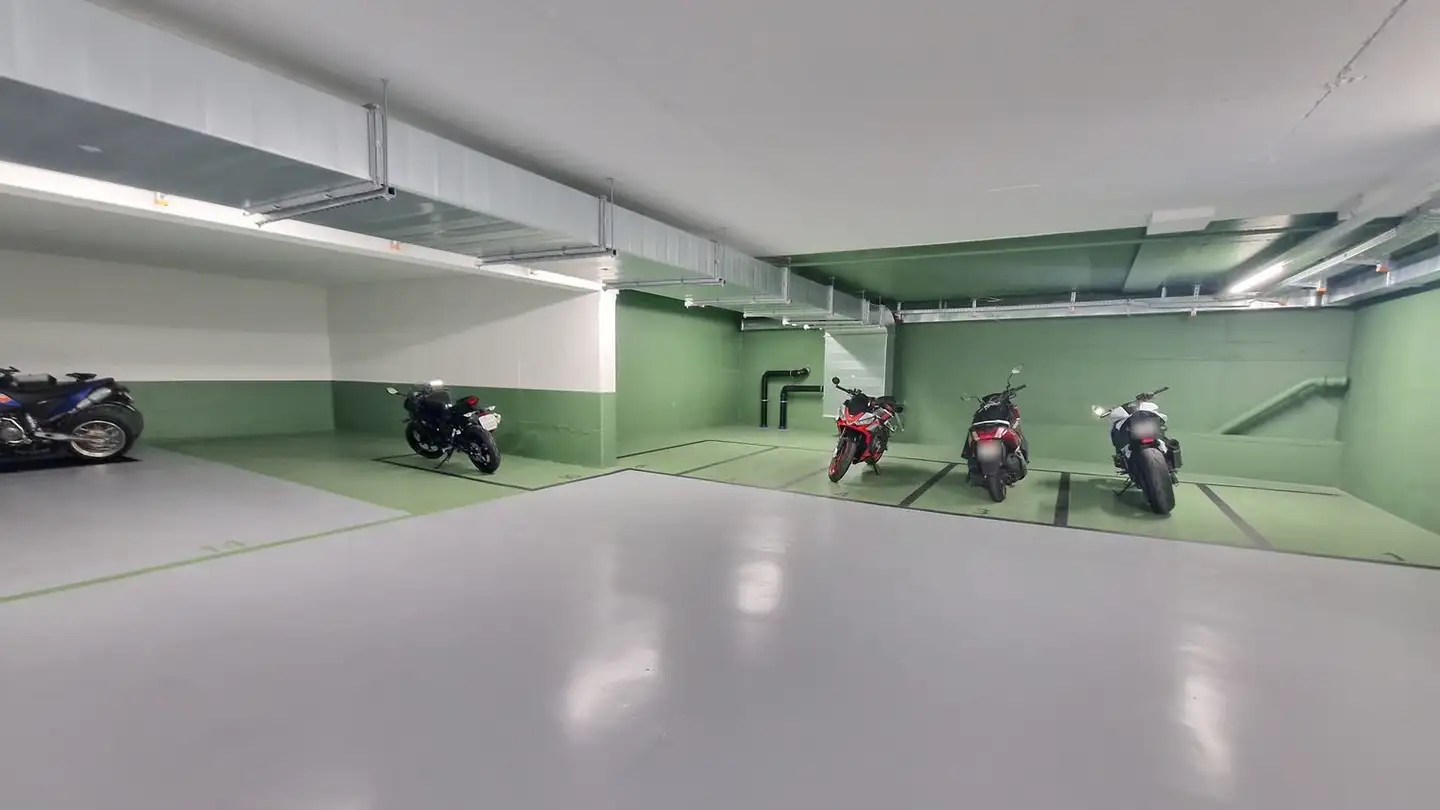 Parcheggio interno per moto in affitto - Mülhauserstrasse 32, 4056 Basel - Foto 2