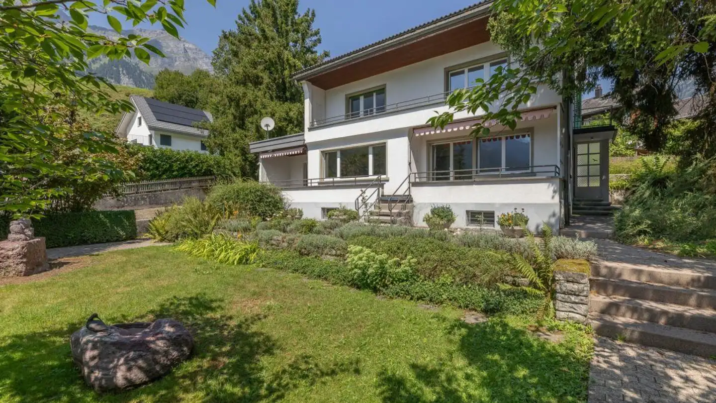 Single house for sale - Mattstrasse 1, 8762 Schwanden GL