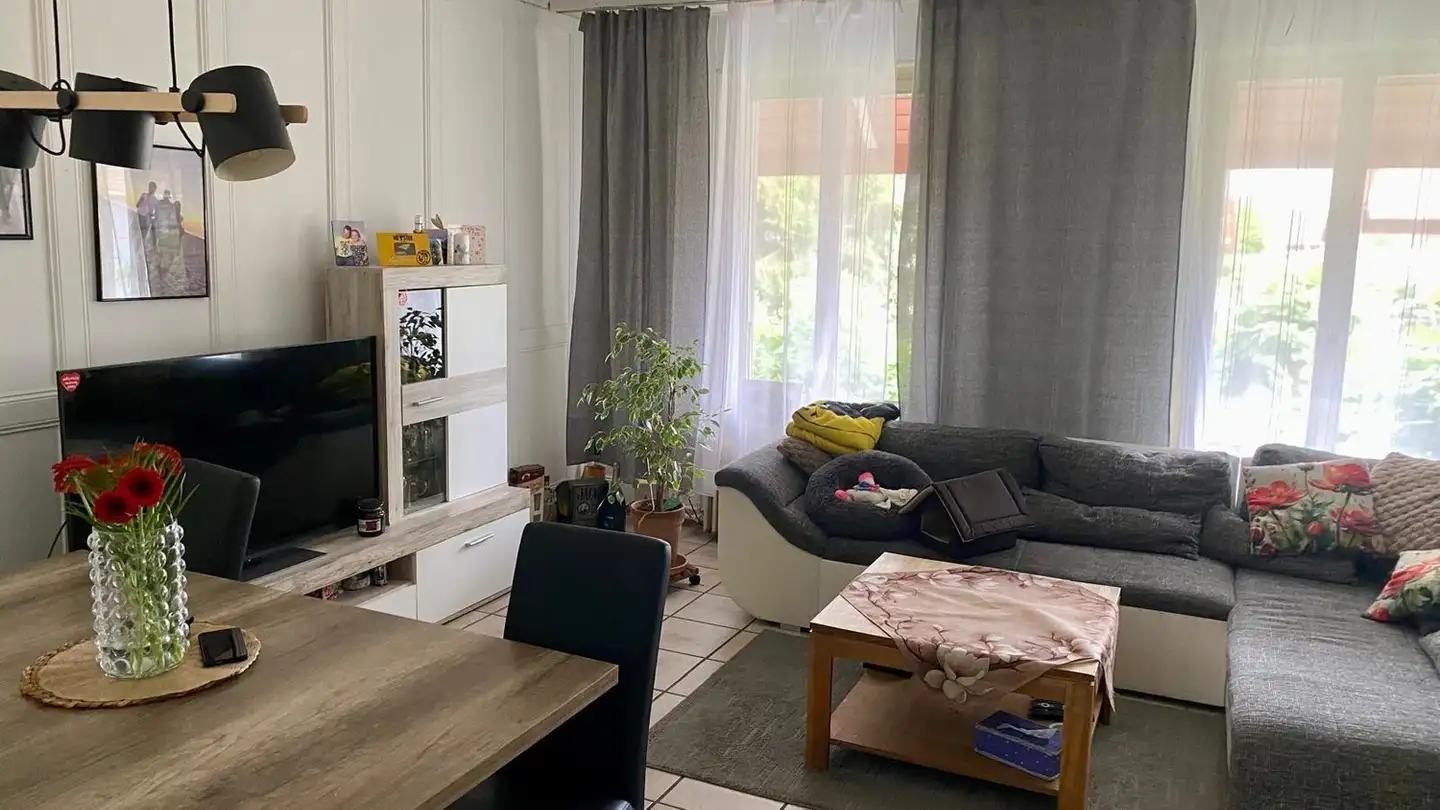 Appartamento in affitto - Hauptstrasse 13, 2577 Finsterhennen